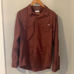 Columbia fishing shirt, size medium. Perfect condition.
